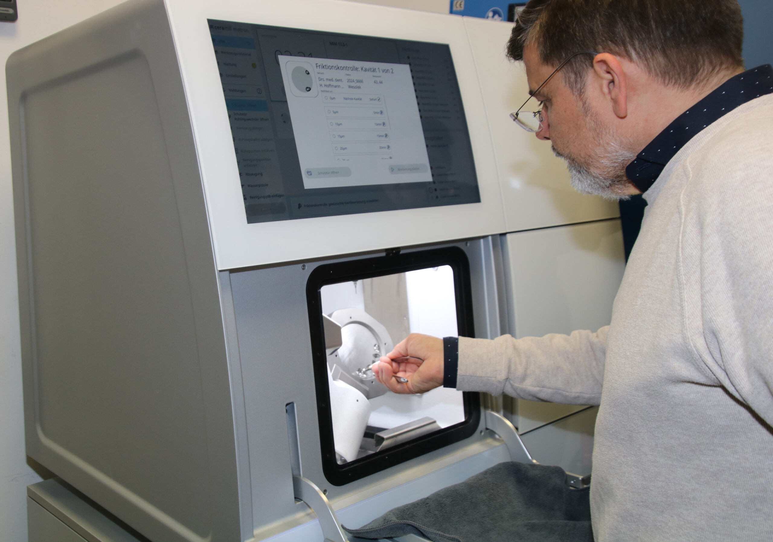Die Zahnmanufaktur Hilden - Intraoralscanner
